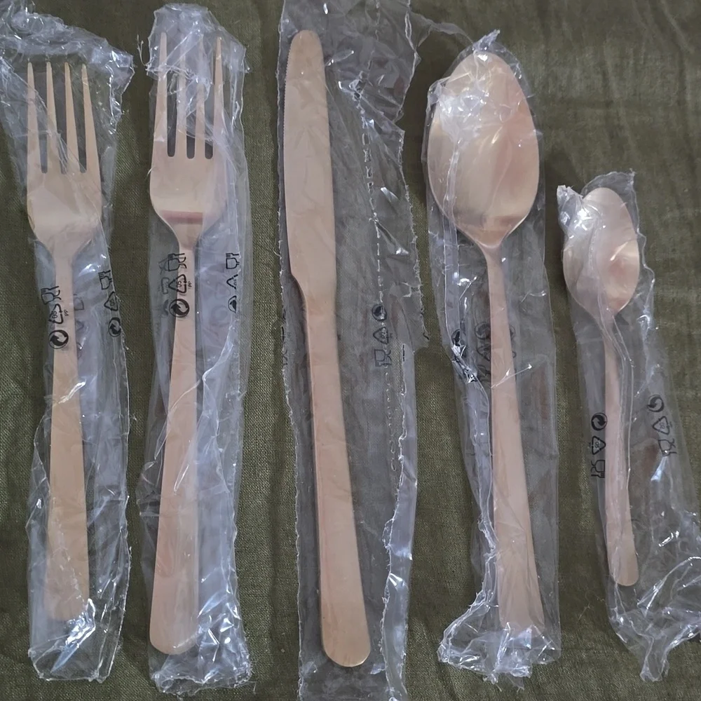 Oslo Matte Gold Stainless Steel 5 Piece Cutlery Set - Service for 1